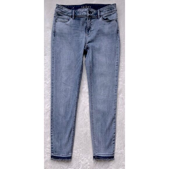 White House Black Market WHBM Released-Hem Skinny
Ankle Jeans, Size 4 - Picture 10 of 16